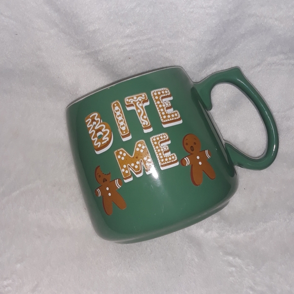 10 Strawberry Street “Bite Me, One Tough Cookie” Mug Holiday Winter Gingerbread - Picture 5 of 9